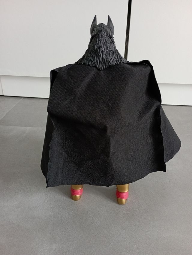 Pack de accesorios. Cabeza, manos y capa. Broly.