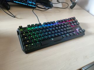 Drevo BladeMaster SE gaming keyboard