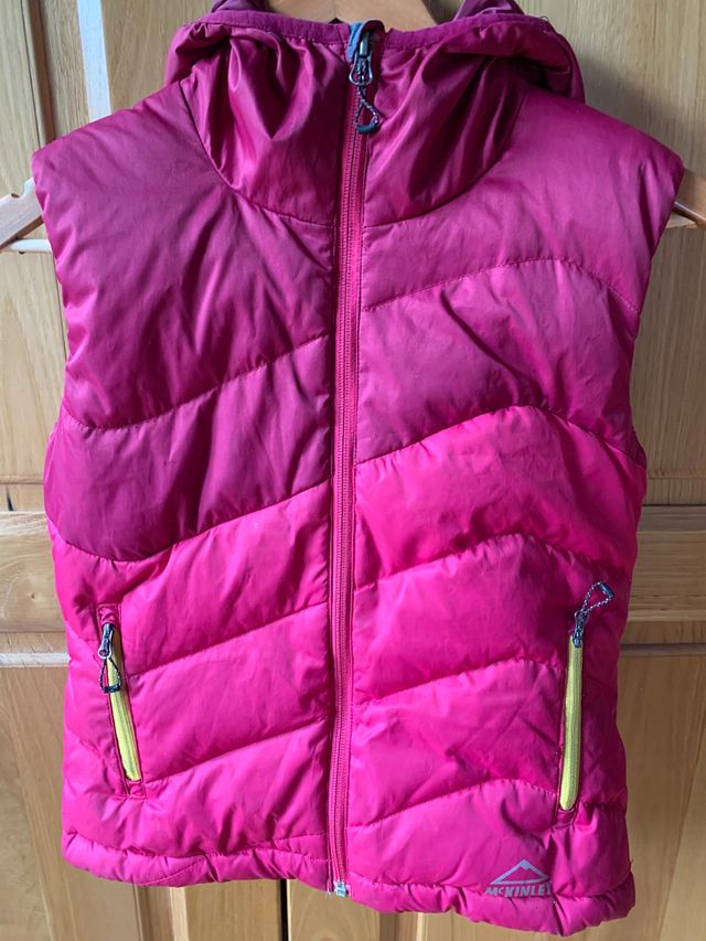 Chaleco plumas niña