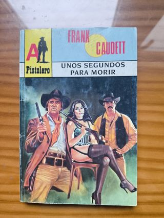 30 Novelas de bolsillo del oeste diferentes autore