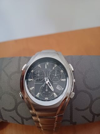 Reloj LOTUS 