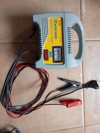 Cargador de baterías