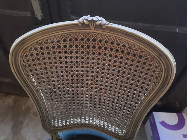 Preciosa silla clásica.Con bonito decorado