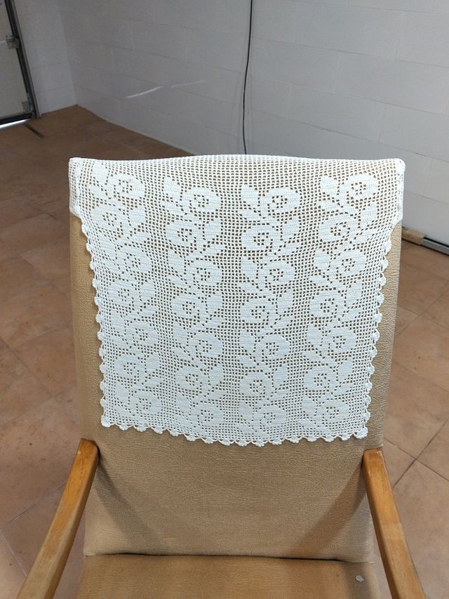 Tapete de ganchillo para sofas y mecedor