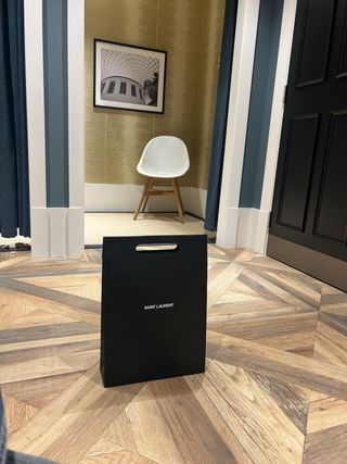 YSL Hoodie con etiquatas en bolsa YSL