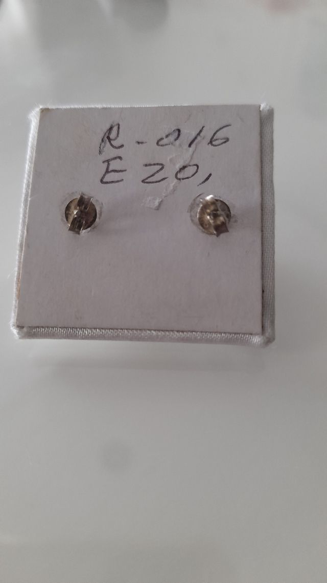 Pendientes pata de ley perla natural 