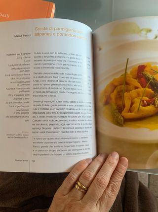 2 libri “la grande cucina”  1 “la tavola con