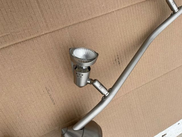 Lampada con 4 luci regolabili molta luce