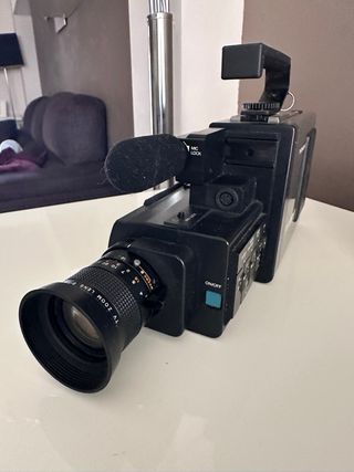 Cámara de vídeo antigua