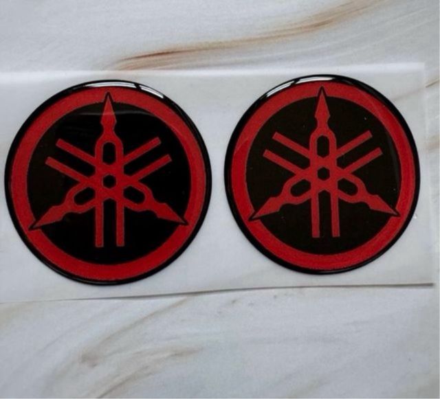 2 EMBLEMAS GEL 3D YAMAHA MOTO LOGO R1 R3 R6 MT07