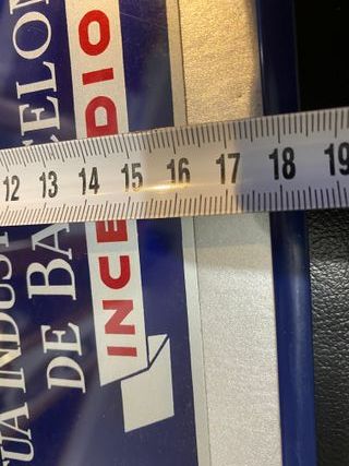 antiguo cartel industrial y comercial de Barcelona