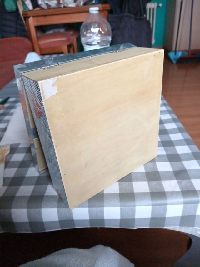 COSTURERO O BOTIQUÍN