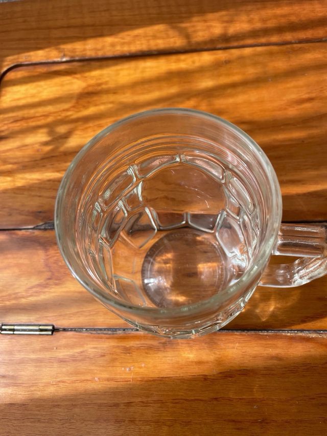 Jarra de cristal vintage para cerveza