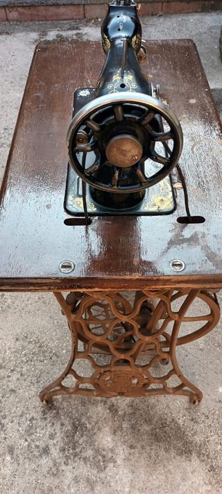 Máquina de Coser Singer
