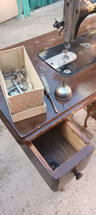 Máquina de Coser Singer