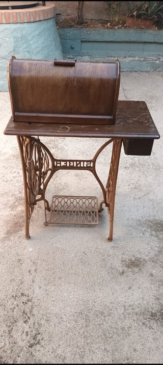 Máquina de Coser Singer