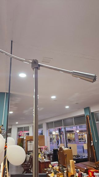 LAMPARA DE PIE ACERO