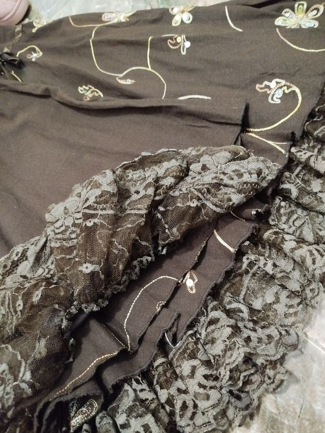 Falda color chocolate primaveral