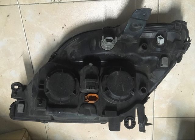 Foco Delantero Derecho Renault Scenic 1 2002