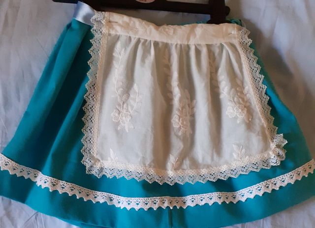 Traje de huertana niña