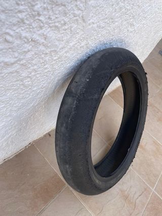 slicks moto 3