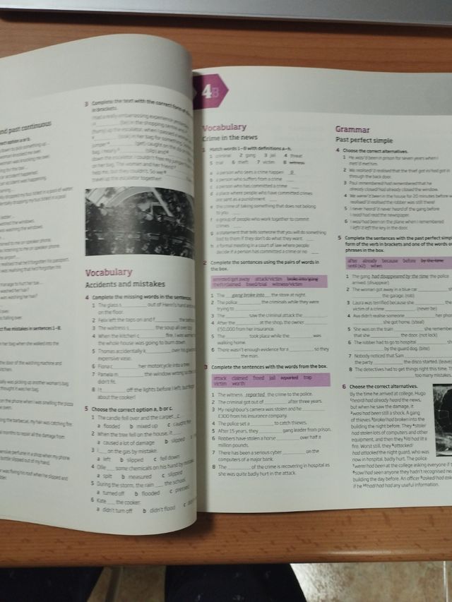 ROADMAP B1+ WORKBOOK WITH DIGITAL RESOURCES