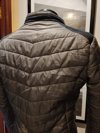 Cazadora PLUMAS GUESS COLLETION