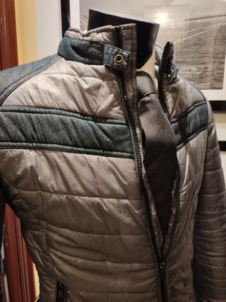 Cazadora PLUMAS GUESS COLLETION