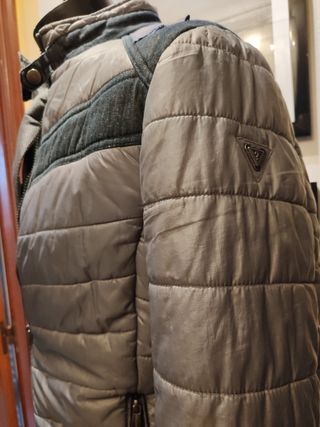 Cazadora PLUMAS GUESS COLLETION