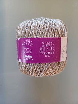 10 gomitoli di filato misto lino. Philda
