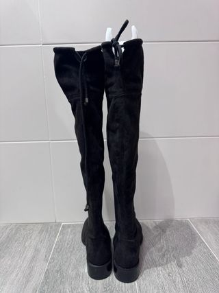 Botas altas negras Pedro Miralles. 36