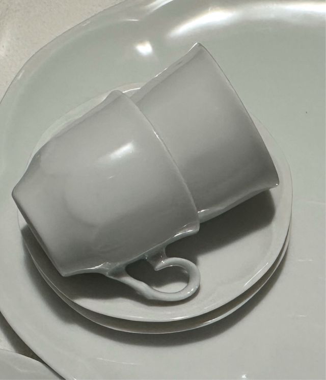 Tazze in porcellana bianca