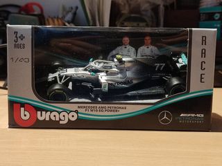 Auto Mercedes AMG Petronas F1 W10 EQ