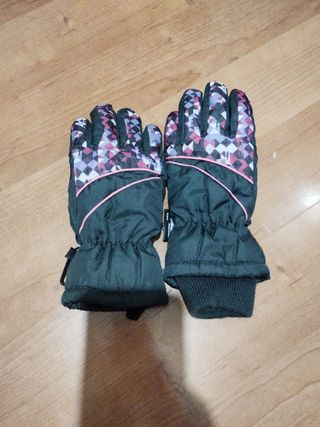 Casco y guantes de nieve niño