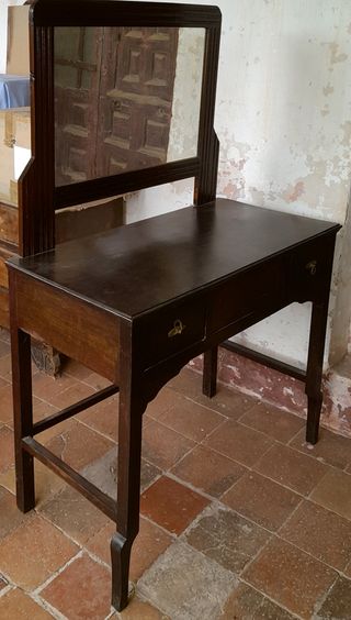 TOCADOR  DE LOS AÑOS 20-30 DEL SIGLO XX.