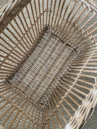 Cesta de mimbre antigua francesa