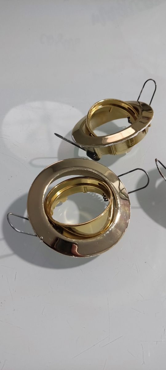 Focos de techo empotrado 