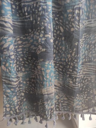 Sciarpa dai colori blu e azzurro