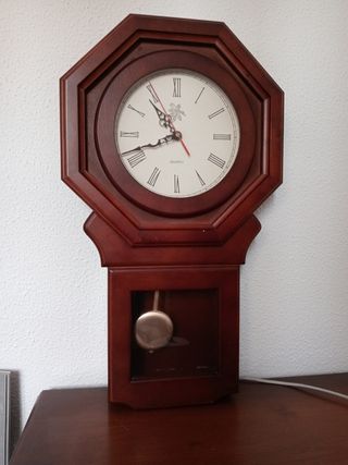 Reloj pared