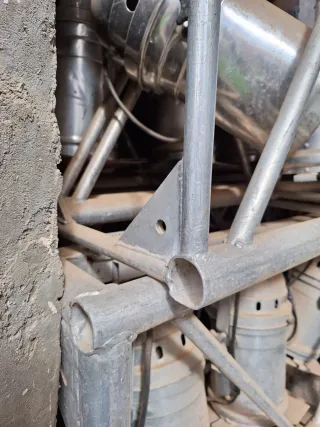 Truss con focos orquestas escenario