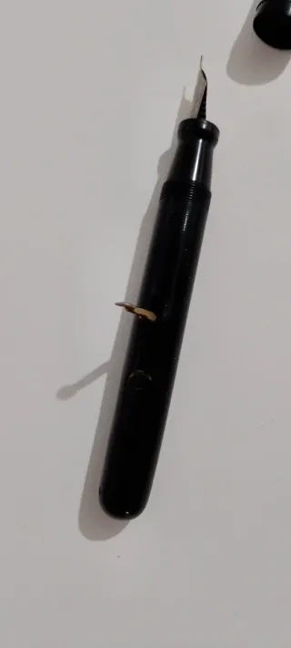 Dos antiguas plumas una parker