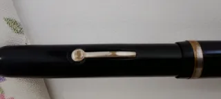 Dos antiguas plumas una parker