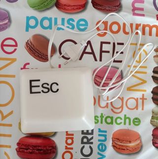 Lampada a forma tasto ESC tastiera computer