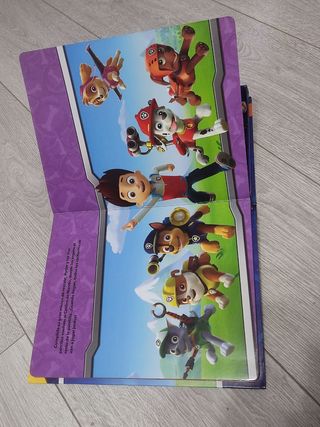 Libro juego patrulla canina