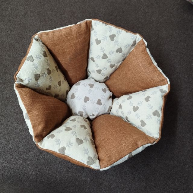 Quattro Tazze In Stoffa