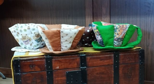 Quattro Tazze In Stoffa