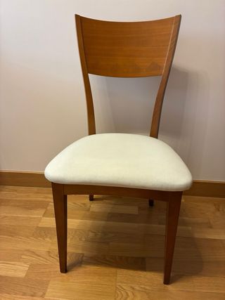 Mesa comedor y seis sillas incluidas