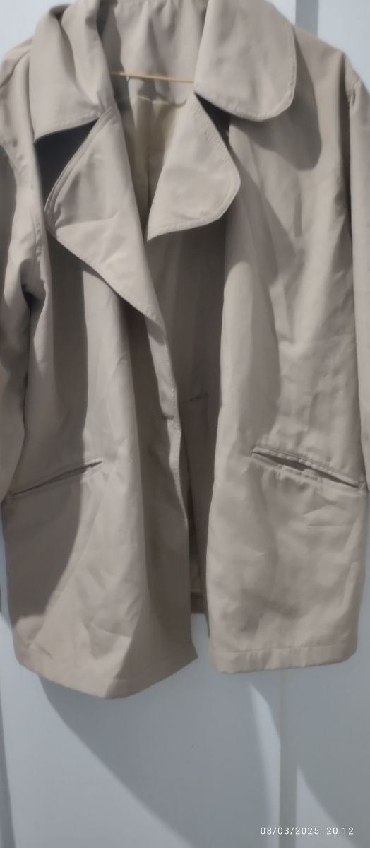 Gabardina entretiempo