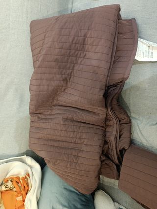 Colcha Karit morado Ikea