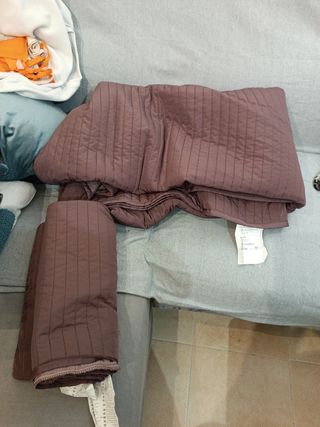 Colcha Karit morado Ikea
